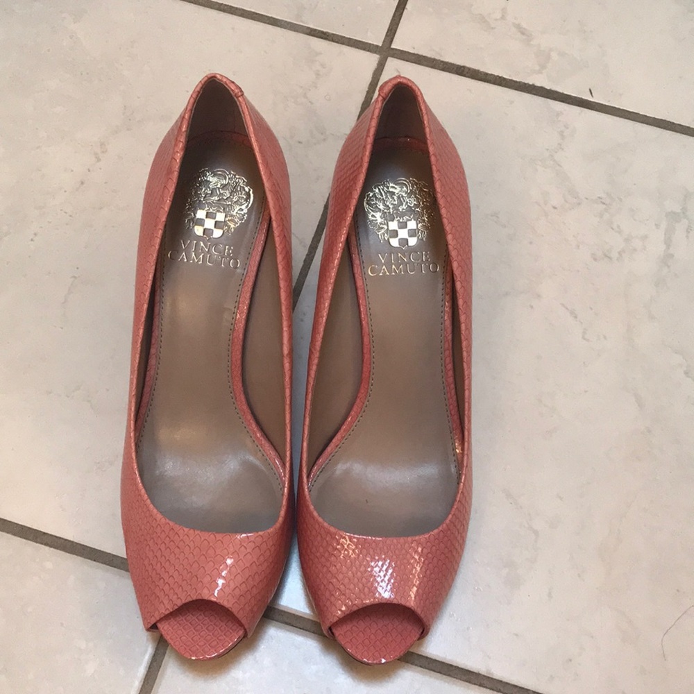 Vince camuto